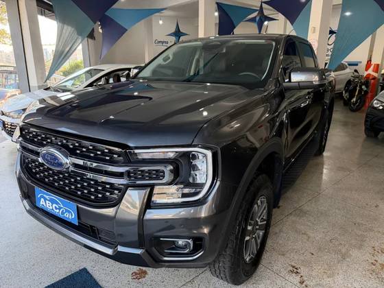 FORD RANGER 3.0 V6 TURBO DIESEL CD XLT 4X4 AUTOMÁTICO FORD RANGER 3.0 V6 TURBO DIESEL CD XLT 4X4 AUTOMÁTICO